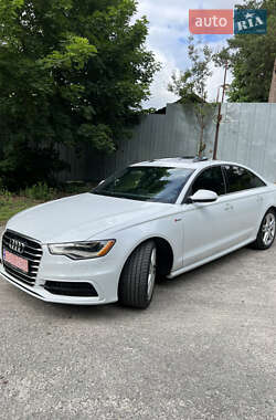 Седан Audi A6 2014 в 