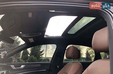 Седан Audi A6 2019 в 