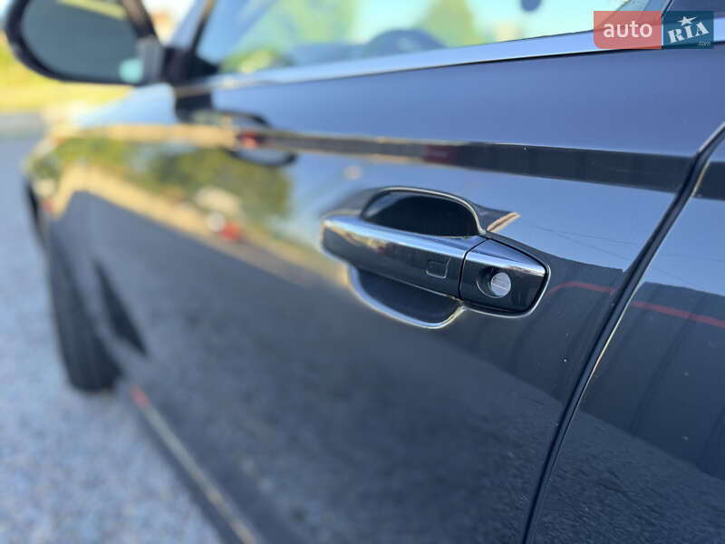 Седан Audi A6 2015 в Луцке