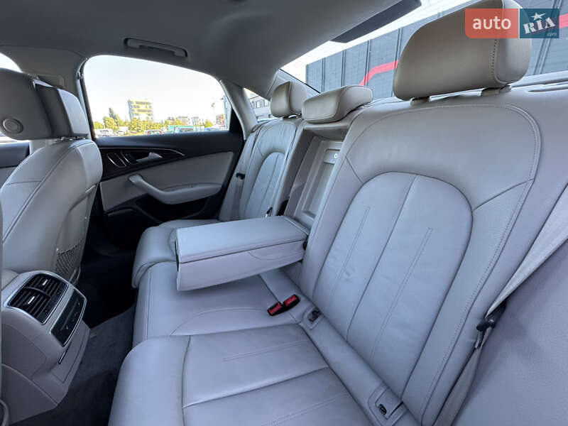 Седан Audi A6 2015 в Луцке