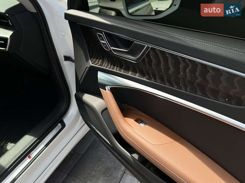 Седан Audi A6 2020 в Киеве