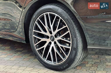 Седан Audi A6 2016 в 