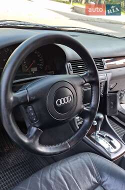 Седан Audi A6 2001 в 