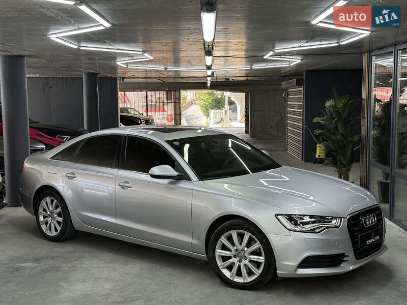 Седан Audi A6 2013 в 