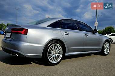Седан Audi A6 2015 в 