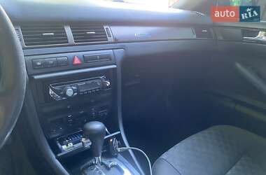 Седан Audi A6 2000 в 