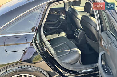 Седан Audi A6 2015 в 