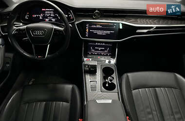Седан Audi A6 2021 в 