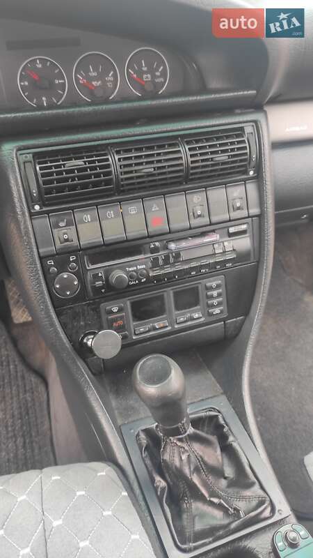Седан Audi A6 1997 в Рокитном