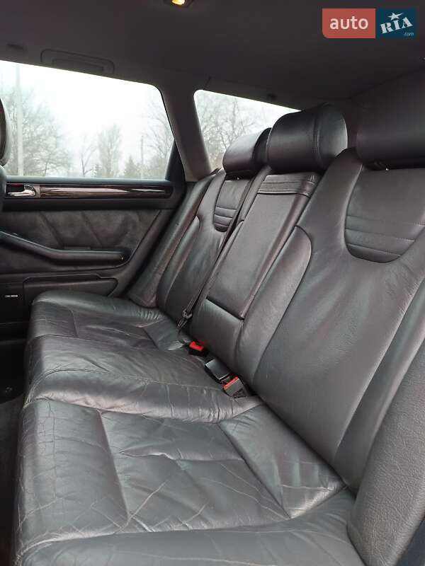 Универсал Audi A6 2000 в Першотравенске