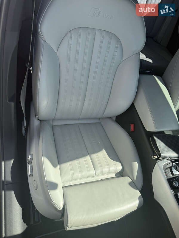 Седан Audi A6 2015 в Кременчуге