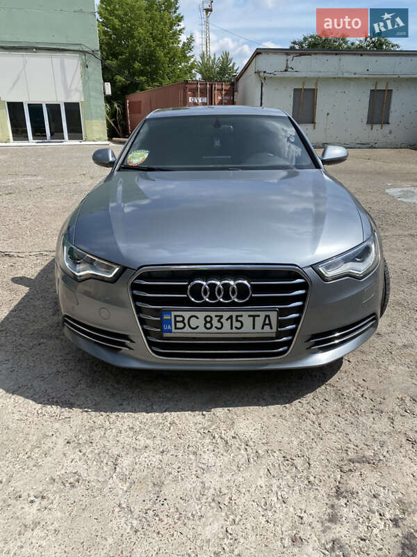 Седан Audi A6 2012 в Киеве