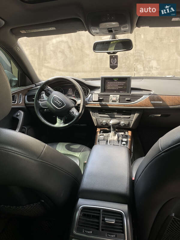 Седан Audi A6 2012 в Киеве