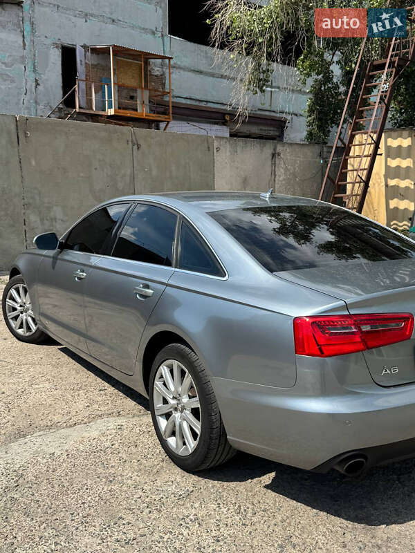 Седан Audi A6 2012 в Киеве