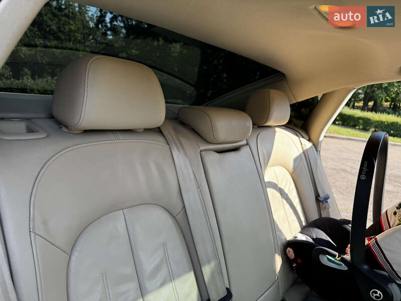 Седан Audi A6 2015 в Южноукраїнську