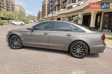 Седан Audi A6 2011 в 