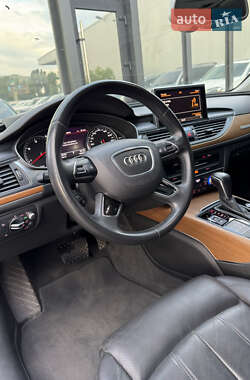 Седан Audi A6 2015 в 