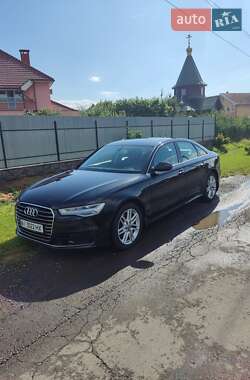 Седан Audi A6 2015 в 