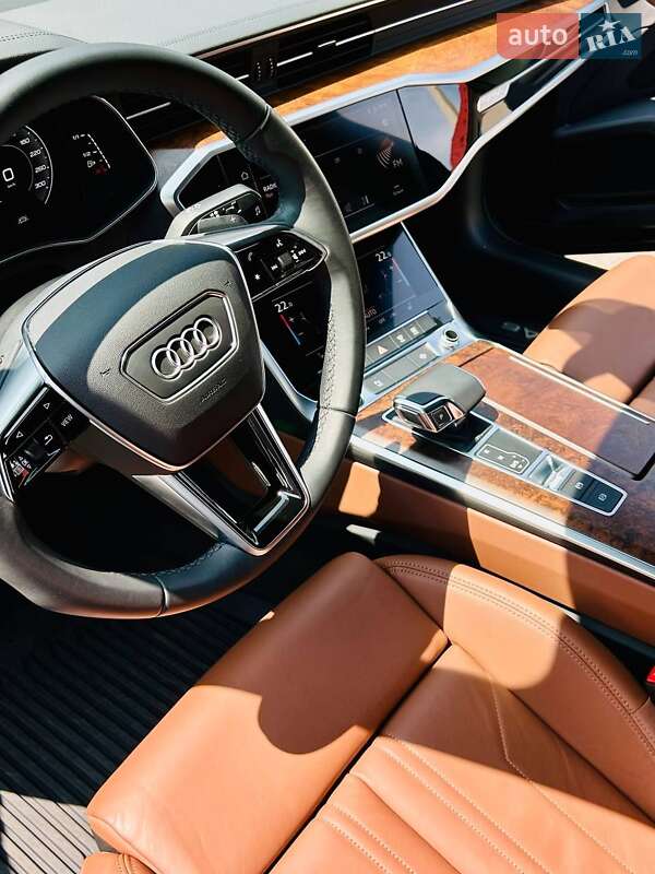 Седан Audi A6 2023 в Львові