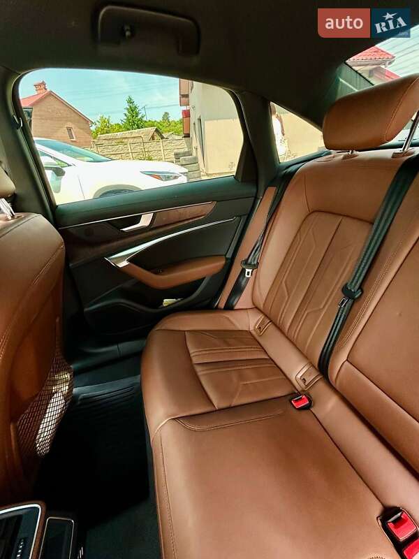 Седан Audi A6 2023 в Львові
