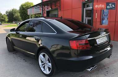 Седан Audi A6 2004 в 