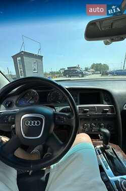 Седан Audi A6 2004 в 