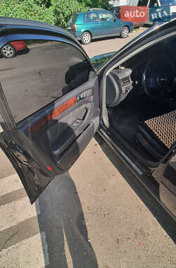 Седан Audi A6 2003 в 