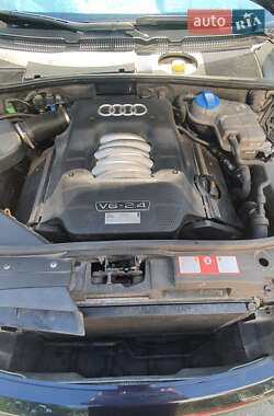 Седан Audi A6 2003 в 