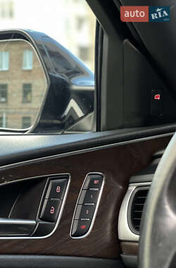 Седан Audi A6 2016 в 