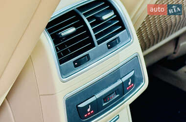 Седан Audi A6 2013 в 