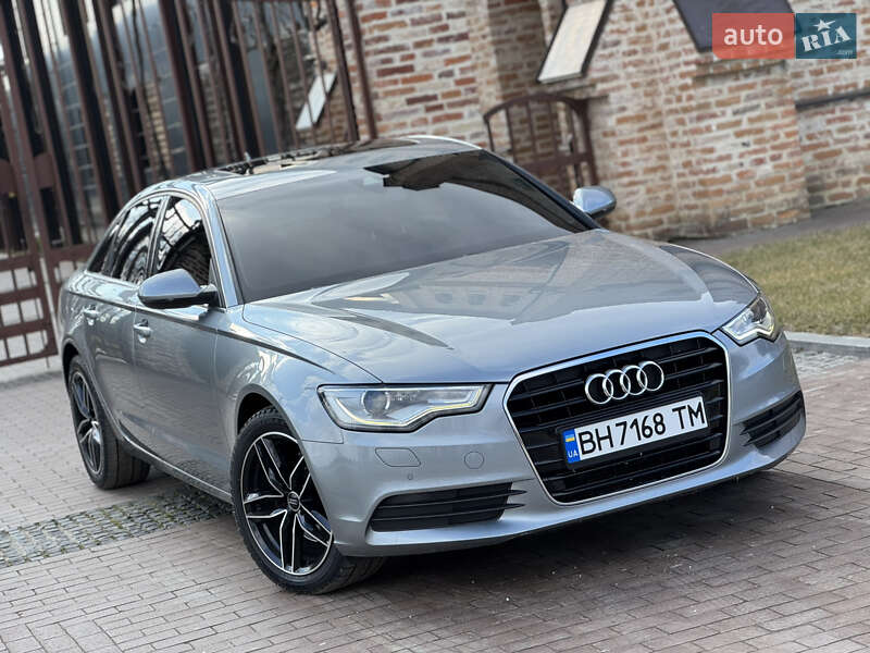 Седан Audi A6 2013 в 