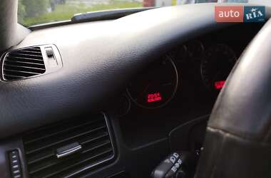 Универсал Audi A6 2004 в 