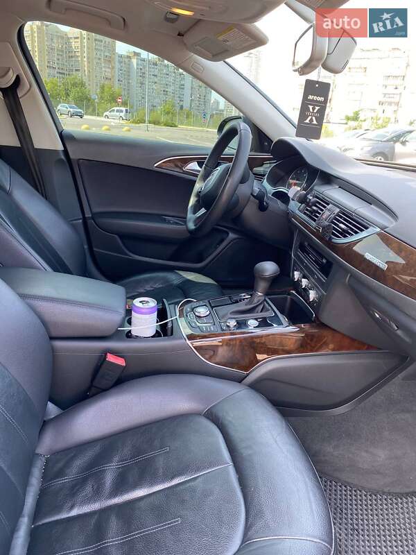 Седан Audi A6 2012 в Киеве