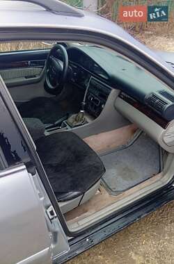Универсал Audi A6 1997 в 