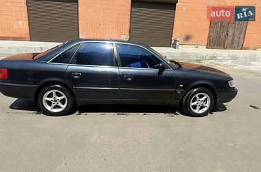 Седан Audi A6 1995 в 