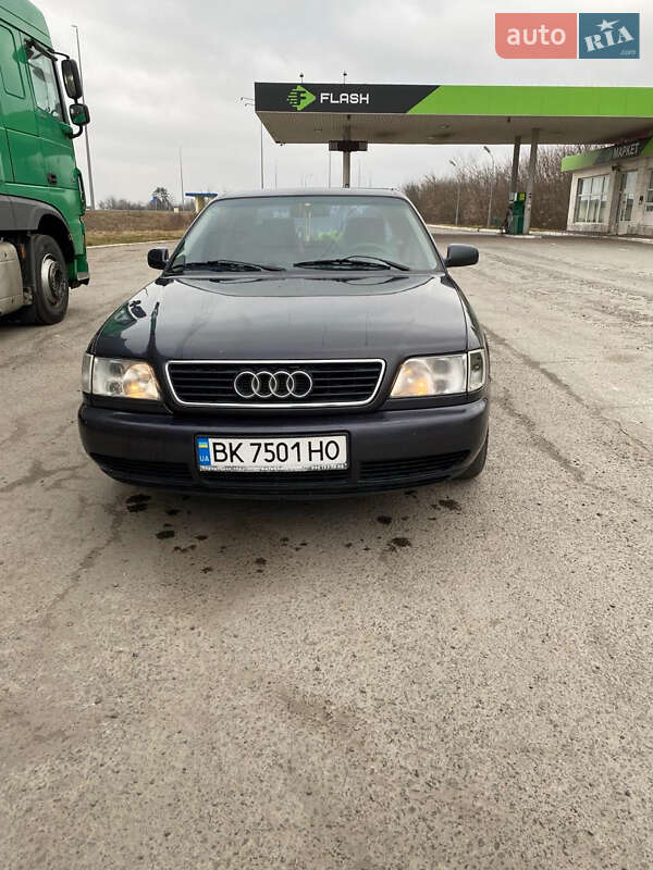 Седан Audi A6 1995 в 