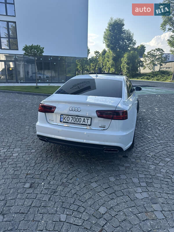 Седан Audi A6 2016 в Ужгороде