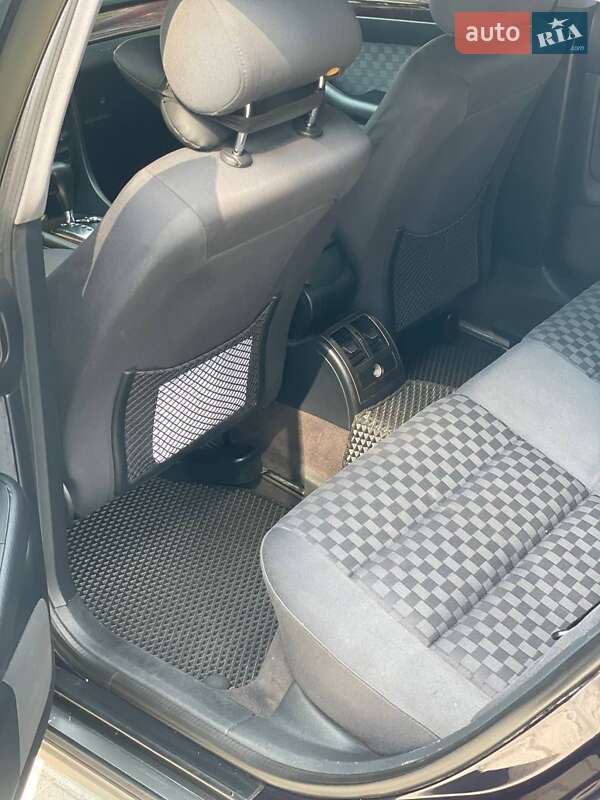 Седан Audi A6 1998 в Буче