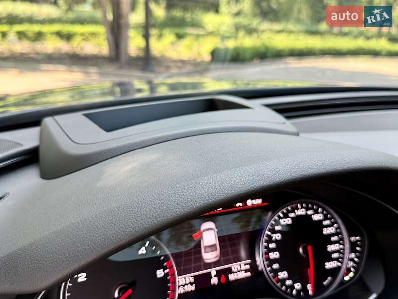 Седан Audi A6 2015 в Киеве