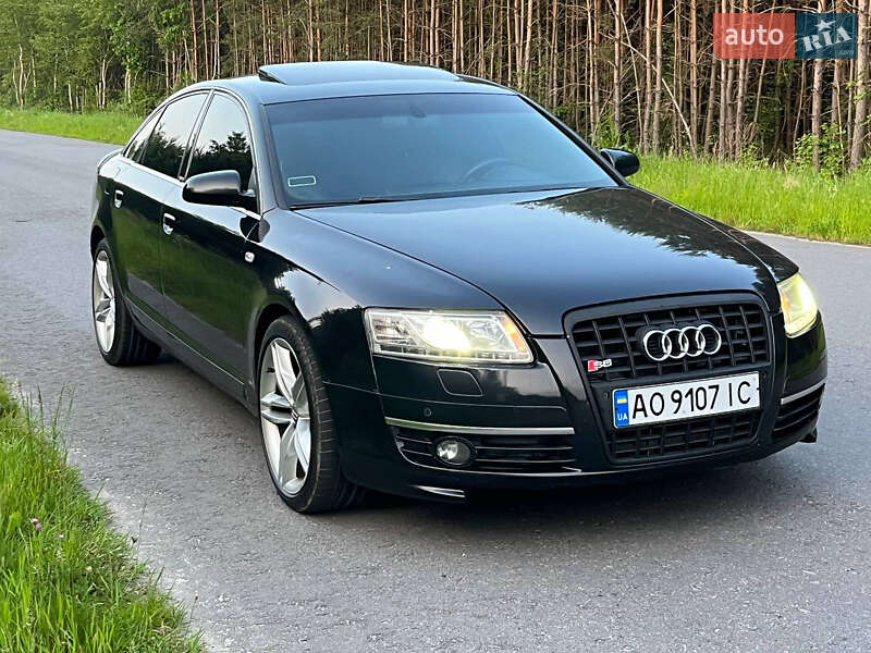 Седан Audi A6 2004 в 