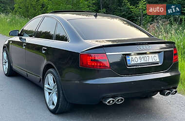 Седан Audi A6 2004 в 