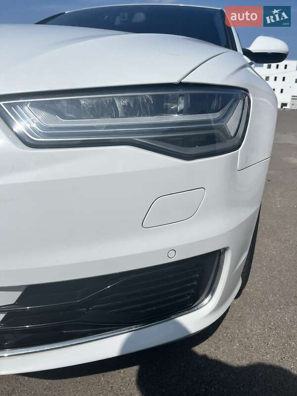 Седан Audi A6 2015 в Киеве