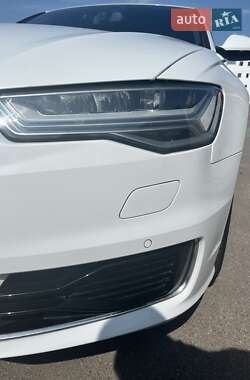 Седан Audi A6 2015 в 