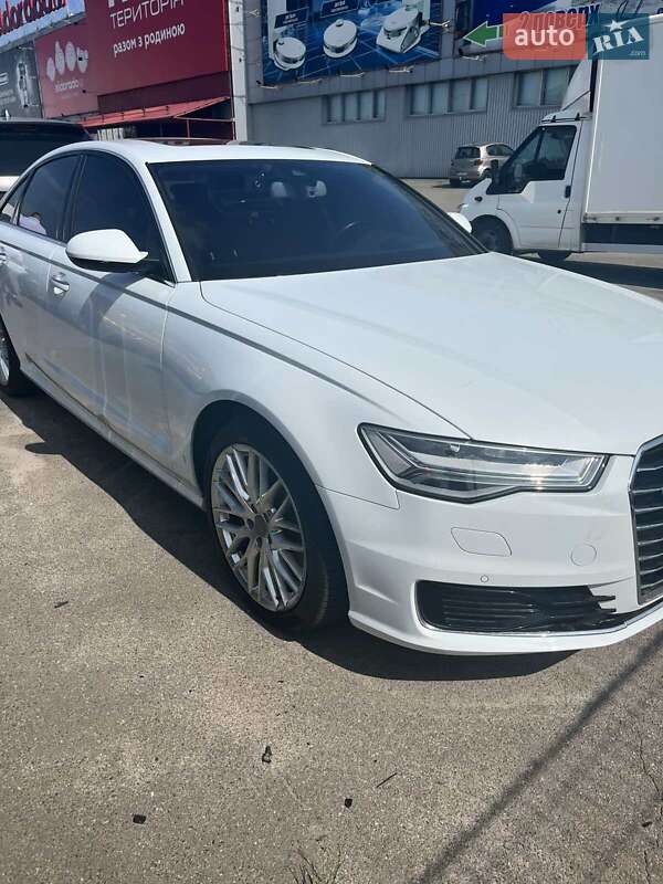 Седан Audi A6 2015 в Киеве
