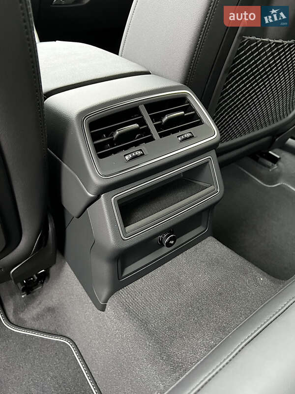 Седан Audi A6 2023 в Одессе