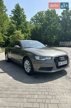 Седан Audi A6 2012 в Владимирце
