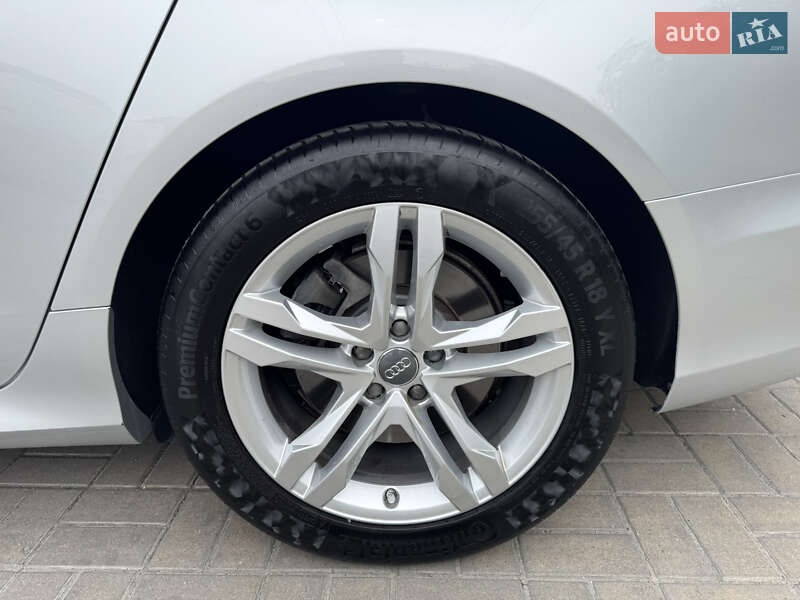 Седан Audi A6 2014 в Киеве