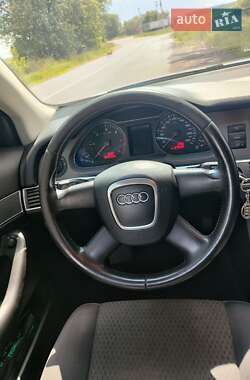 Седан Audi A6 2004 в 