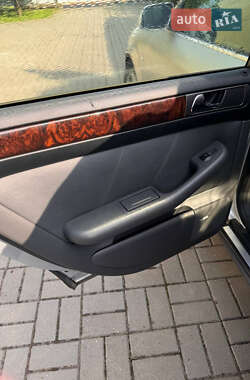 Седан Audi A6 2000 в 