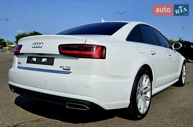 Седан Audi A6 2015 в 